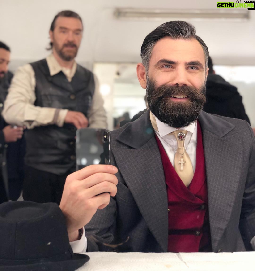 Volkan Uygun - 4.4K Likes - Gül..😬