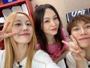 WAX Instagram - 니들 참 해맑고 귀엽다😍😍 유투브 #복학가왕 에 첫번째 선배로 출연했는데 ..막 업로드되었네요~^^ 사랑스런 후배 둘이서 넘 잘해주어서 재밌게 촬영했습니다~ #영지 #은광 #mc