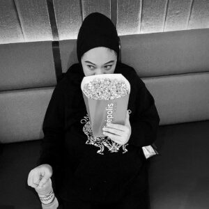 Wafda Saifan Lubis Instagram - Genap satu bulan jadi ibu, terimakasih semuamu. :*