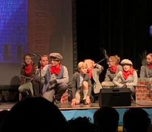 Walker Scobell Instagram - We just finished our Mary Poppins play!
