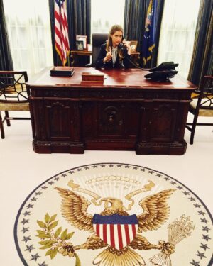 Wallis Currie-Wood Instagram - Hang on one sec..... phone's for you @hillaryclinton, it's America calling. We're on the brink of crisis. We need you.

#VOTE 🇺🇸