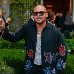 Walshy Fire Instagram - Paris Fashion Week. @voguefrance 

#badman in #paris 
Starring: 
@anitta 
@marinamorena83 
@diplo 
@badbunnypr 
@ayanakamura_officiel 
@patmcgrathreal 
@kalash972 
@djruckusofficial 
@tydollasign 
@majorlazer 
📸. @_cvpl_ 

Sorry for the #latepost