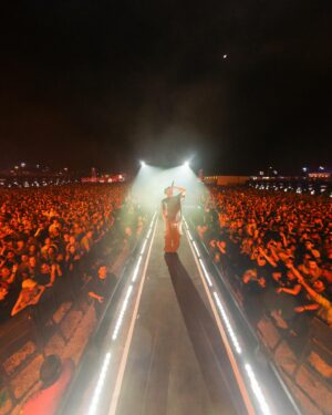 Walshy Fire Instagram - Greatest show on Earth = @majorlazer 

🇦🇪@untoldfestivaldubai 🙏🏽 #untoldfestival 
🇮🇳 @vh1supersonic 🙏🏽 #vh1supersonic 

Pics/Vids go crazy @_cvpl_ 🔥👑