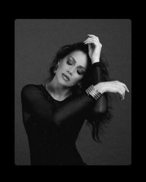 Waluscha De Sousa Instagram - Not so black and white