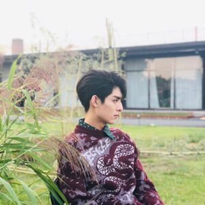 Wang Haoxuan Instagram - Hello, autumn.