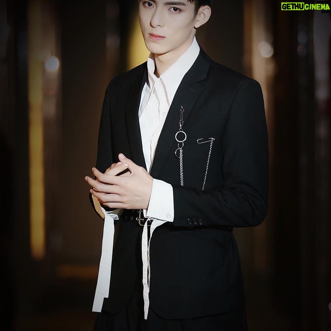 Wang Haoxuan - 26.3K Likes - Nanning