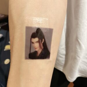 Wang Haoxuan Instagram - A gift.