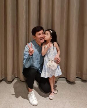 Wang Lei Instagram - 我的小情人，祝大家情人节快乐！
#情人節快樂