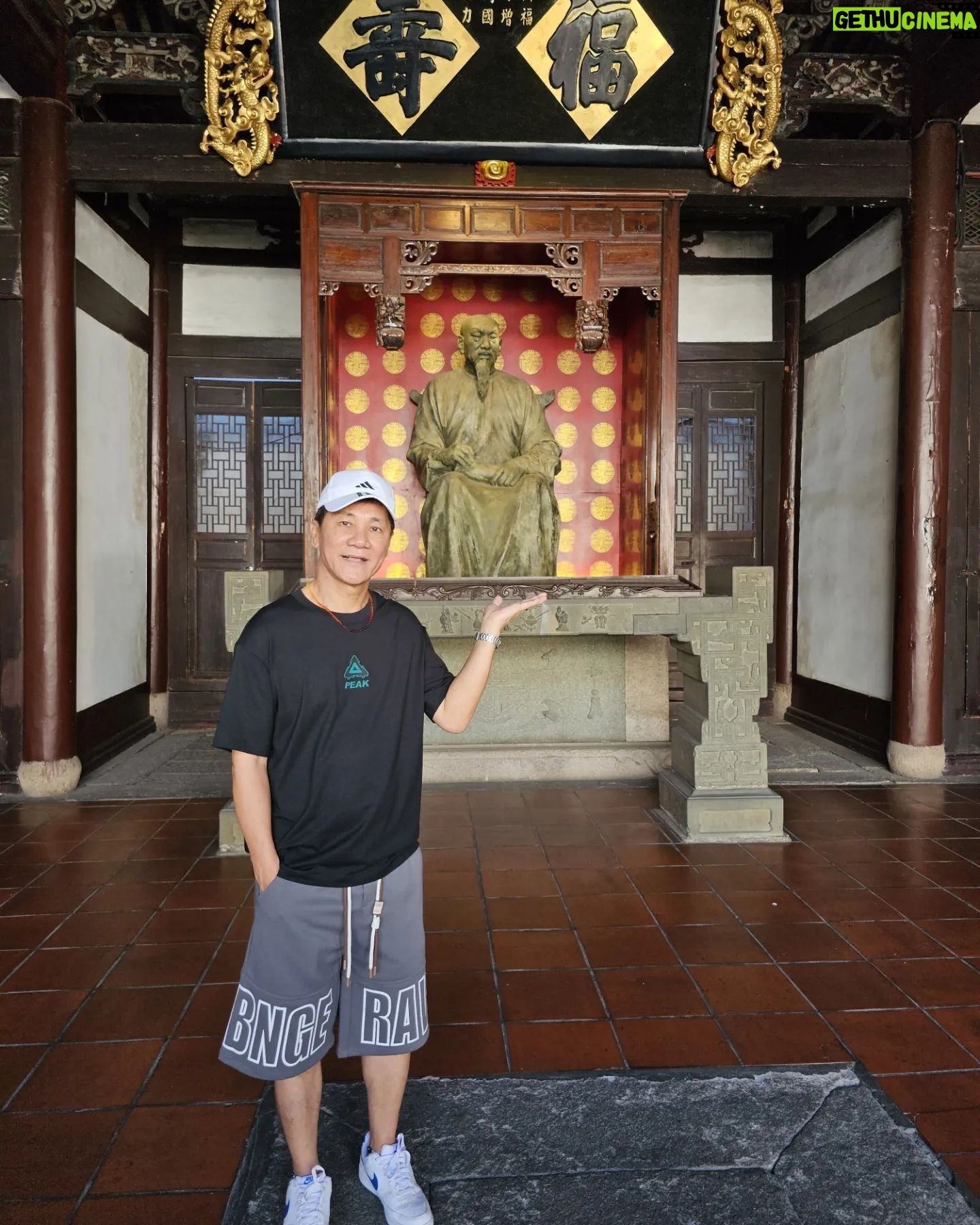 Wang Lei - 1.8K Likes - ē¦å·~ęåå¾ēŗŖåæµé¦
#éø¦ēęäŗåē©é¦
#éø¦ēęäŗ
#ęęÆē„åøē·