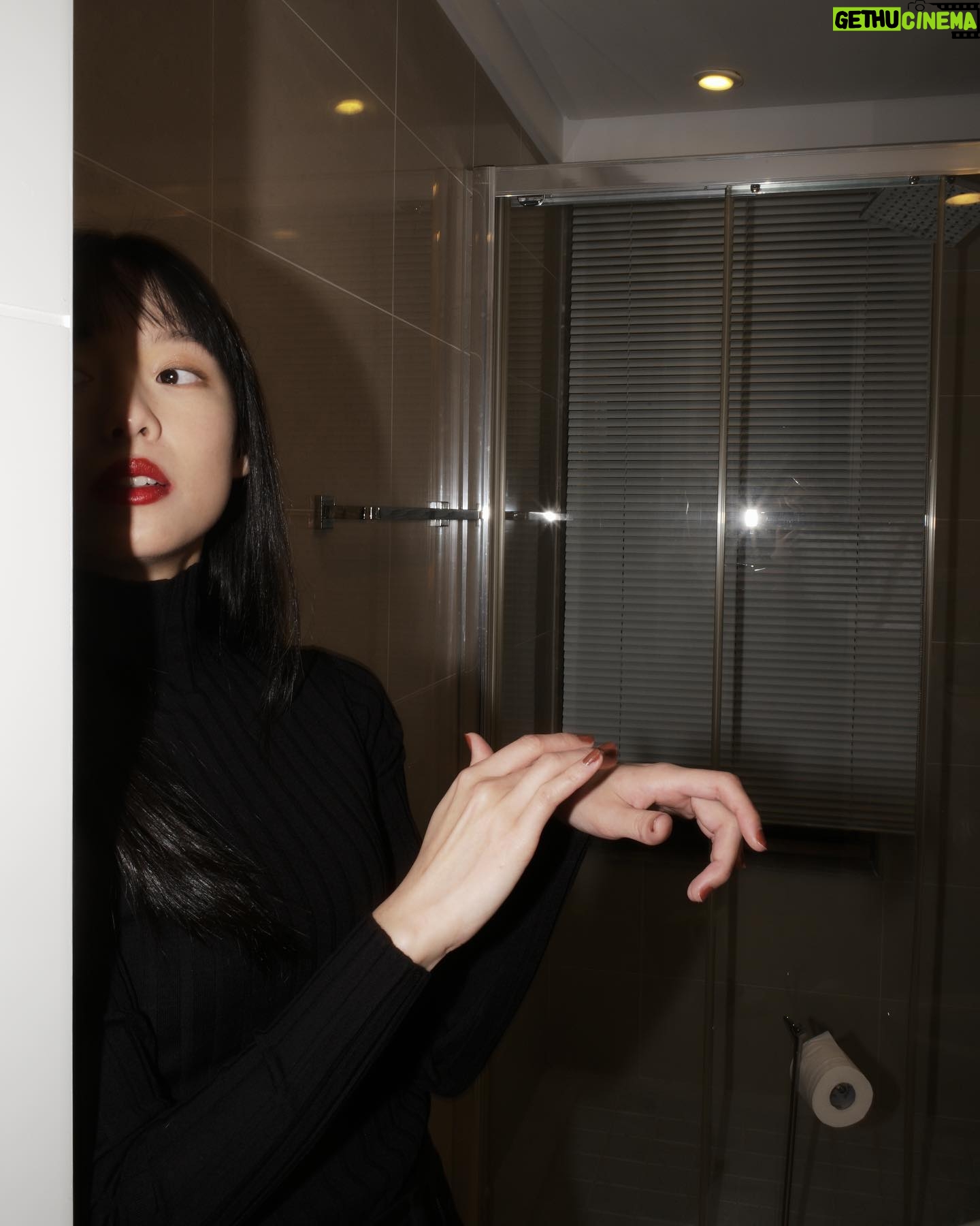 Wang Yu Ping - 828 Likes - from vague to clear. @ysl