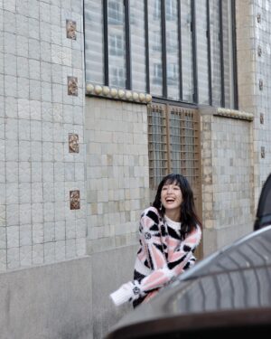 Wang Yu-xuan Instagram - 我作業寫不出來正在回顧笑很開心的照片