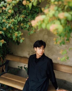 Wanut Sangtianprapai Instagram - All I dream of is your eyes .