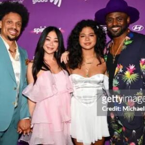 Wayne Brady Instagram - Last night I have the honor of performing at the  @glaad #SpiritDay concert at The Belasco. Thank you @frankiejgrande for all the love! Of course I showed up with my beautiful family @theofficialmailebrady @mandietaketa & @jasonmichaelfordham. What a wonderful night of music and love! I know that I can do anything with my family having my back! Shout out to @fruitionhatco for my hat! Got a brother looking expensive lol!