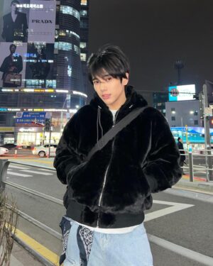 Weerapat Toemmaneerat Instagram - 조금 배고파요 !!