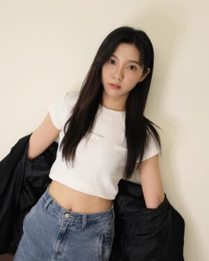 Wei Xia Instagram - 舒服的天氣舒服的樣子舒服的心情
讓生活更加自在的去感受每一件事情
送給自己繼續前進的勇氣٩(˃̶͈̀௰˂̶͈́)و

@calvinklein