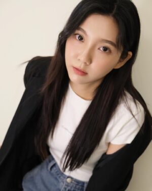 Wei Xia Instagram - 舒服的天氣舒服的樣子舒服的心情
讓生活更加自在的去感受每一件事情
送給自己繼續前進的勇氣٩(˃̶͈̀௰˂̶͈́)و

@calvinklein
