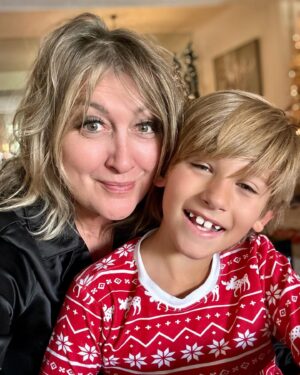 Wendy Burch Instagram - Christmas morning is the best kind of morning…..

#WENDYBURCH #BRADYBURCH #WakeUpWithWENDY #BeingBRADY #ChristmasMorning