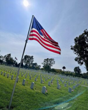 Wendy Burch Instagram - We live in Westwood and drive by the Los Angeles National Cemetery nearly every day and seldom think twice…. today we took the time to remember. 

#memorialday #wendyburch #BradyBurch