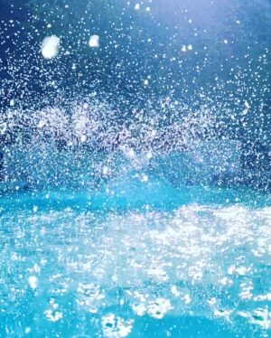 Wendy Moniz Instagram - End of summer blues💦
📸: @ladi_lifestyle capturing that sunlight spotlight 💫💙