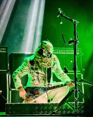 Wes Borland Instagram - @limpbizkit Tokyo night 1 was amazing! Doing it again tonight then off to New Zealand tomorrow! Photos by @joecupertino and @saylasugardrop