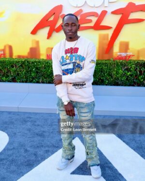 Wesley Armstrong Instagram - Ayeee this new #beverlyhillscop4 was a dope blend of 80’s nostalgia with the seasoning of today. Eddie’s comedic timing is timeless and I appreciated the fact the film didn’t over do it. Thank you @netflix for a dope night 🔐