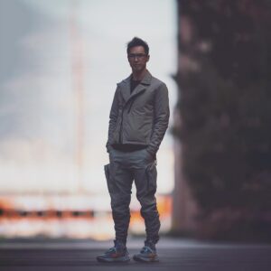 Wesley Chan Instagram - It’s easy to be cool when the world sees you.

It’s harder to be cool when the world doesn’t see you. 

What does that even mean? Let’s explore that idea and more at this year’s TranformAsian virtual conference on Saturday May 6th where I’ll be giving the keynote speech 

Registration is FREE!

🧠 @asianmentalhealthcollective
📷 @rev_sect