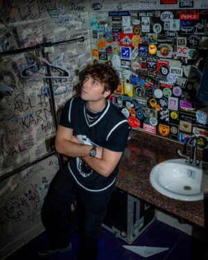 Wesley Stromberg Instagram - Sticker , I hardly know her 😜

Philly tonight! Pull up