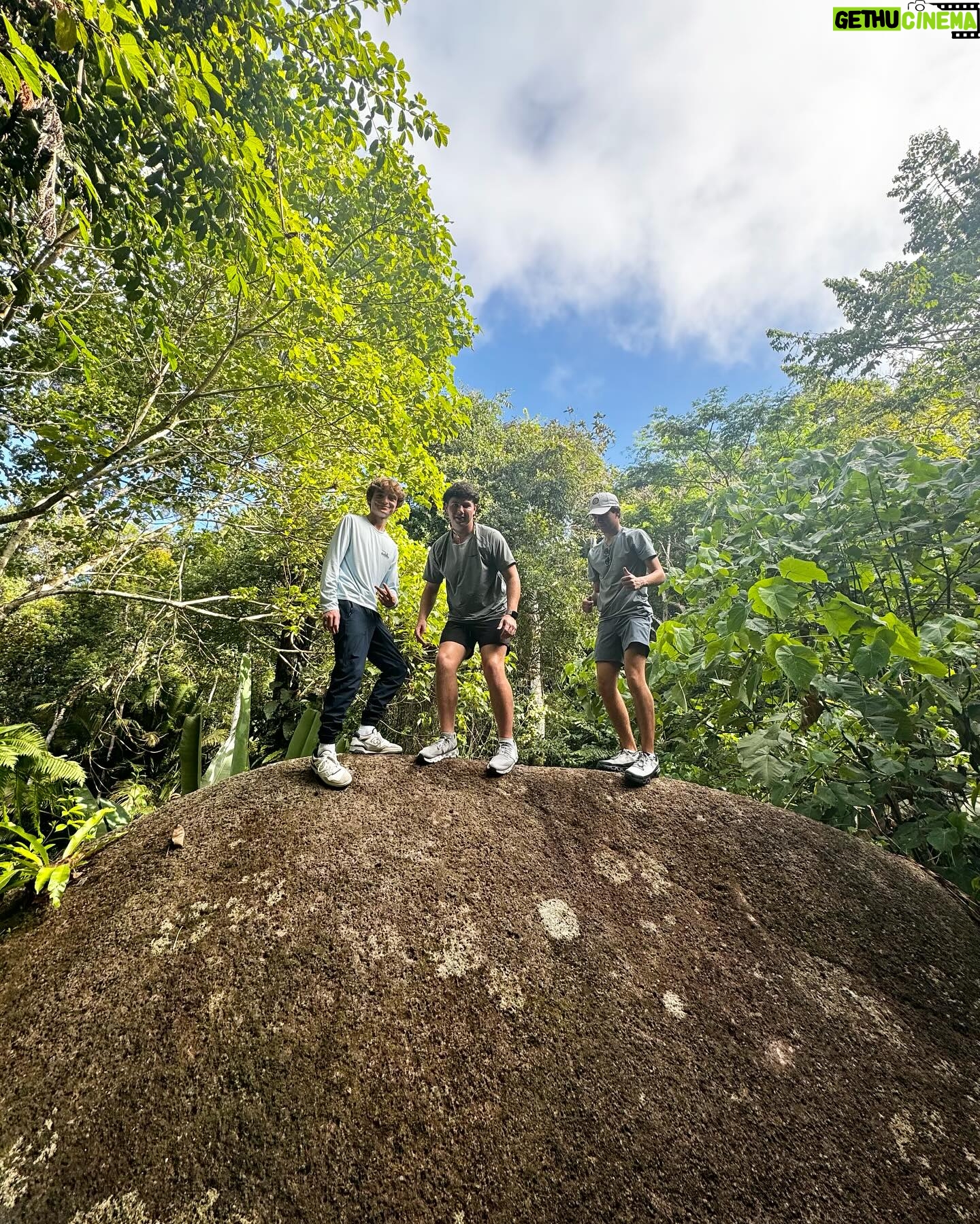 Will Buie Jr. - 10K Likes - Venturing in Malaysia 🎋🌝⛩️