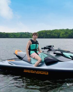 Will Buie Jr. Instagram - Starting to feel like summer 🤙