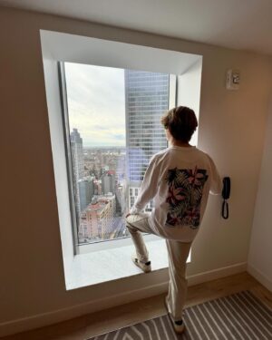 Will Buie Jr. Instagram - My eyes hurt 😂 🌃🍎