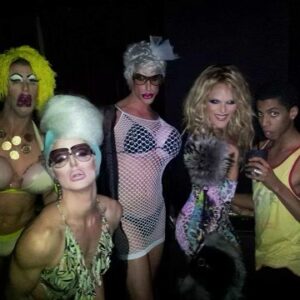 Willam Belli Instagram - 👯‍♀️ @bigandmilky 2012