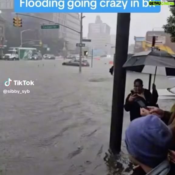 William Baldwin - 5.3K Likes - Raining for a few weeks straight and now flooding in New York.
Gonna be sunny in the 80s next week.
Brooklyn got 7 1/2 inches of rain in one day.
2 1/2 inches of rain in one hour.
The most rain in Brooklyn in a single day in over 60 years.
The last time was during a HURRICANE !!!
Hurricane Donna in 1960.
They say āOnly in New Yorkā but even for New Yorkers⦠this is getting a bit out of hand.