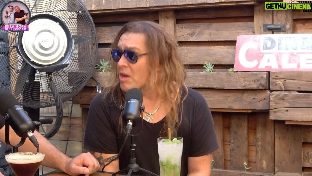 Willy Sabor - 266 Likes - Ya está disponible un nuevo capítulo de #eslahoradetupodcast en nuestro canal de YouTube.
Capítulo con el gran @carlosfigueroasalazar
¿Qué habrá pasado con la orquesta del festival de Viña del Mar? Todo en nuestro canal.