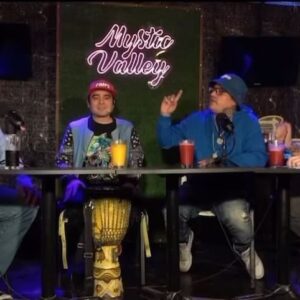 Willy Sabor Instagram - Parte de lo que será este jueves en un nuevo capítulo de “Es la hora de tu podcast” 🤩🤩

Jueves 21 horas, junto a nuestros amigos de “Payahop” 🎙️ 

SUSCRÍBETE / COMPARTE COMENTA