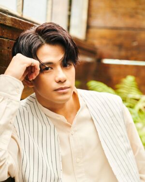 Win Morisaki Instagram - ぴあ連載「Aiming To Overseas」第105回更新。

100個完成‼︎
全部覚えておいてねーーー^^

#森崎ウィン
#MORISAKIWIN