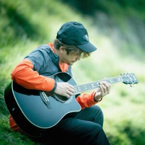 Win Morisaki Instagram - 初のアフリカ、初のウガンダ！
音楽が言葉を越え、国境を越え、そして僕らを結びつけてくれました！音楽の力の偉大さ、改めて実感した旅でした！是非、世界は広くてこんなにも希望に溢れてる事、配信でご覧くださいませ^ ^

For the first time in Africa and the first time in Uganda.
Music that surpasses language, and borders, to connect us!
This is a journey that made me once again realize the greatness of the power of music!
Please take a look at Jyanna World's broadcast video and witness how big and full of hope the world is ^ ^

photo by Sayoko Narita
@s.n.d_walk 

#awanomiya
#uganda
#jyannaworld
#morisakiwin