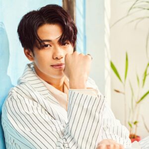 Win Morisaki Instagram - ぴあ連載「Aiming To Overseas」第103回公開。

明日素敵な発表があると思われるが、世の中何が起きるか分からぬ！
是非、期待を胸に
期待せず待っておくれ！

#森崎ウィン
#MORISAKIWIN