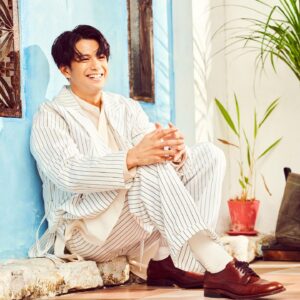 Win Morisaki Instagram - ぴあ連載「Aiming To Overseas」第103回公開。

明日素敵な発表があると思われるが、世の中何が起きるか分からぬ！
是非、期待を胸に
期待せず待っておくれ！

#森崎ウィン
#MORISAKIWIN