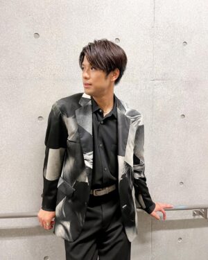 Win Morisaki Instagram - カル最、最強でした！
楽しかった！！
ずっと歌いたかった曲も歌えて本当に幸せですな！！
皆様、ご来場ありがとうございました！
是非、放送もお楽しみに！！

#ミュージカルは最強です
#カル最
#森崎ウィン
#MORISAKIWIN