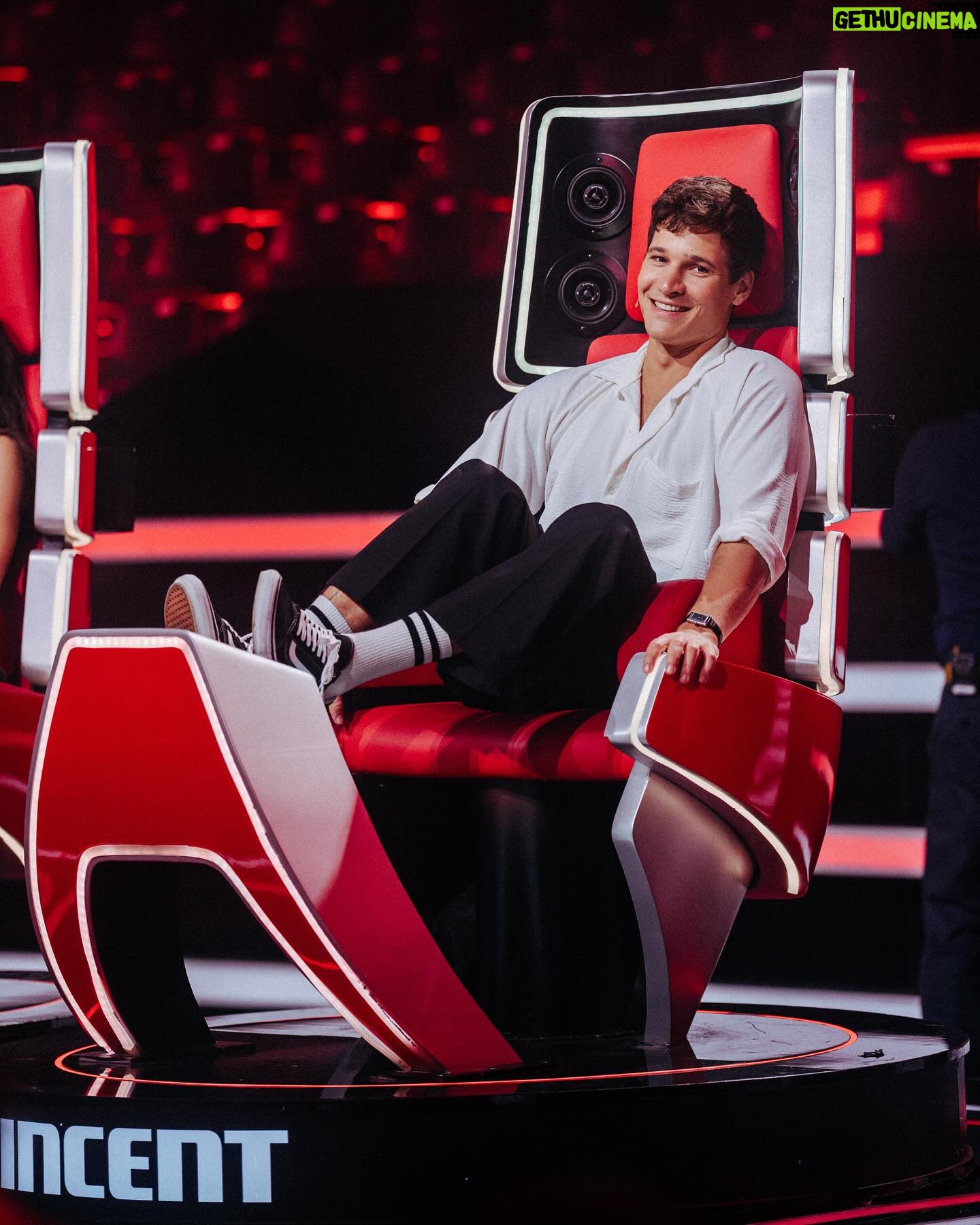 Wincent Weiss - 52.3K Likes - Heute geht es los das große Finale von @thevoicekids 😱🔥 Schaltet ein und ab 20:15 könnt ihr auf Sat 1 für euren Favoriten voten!
