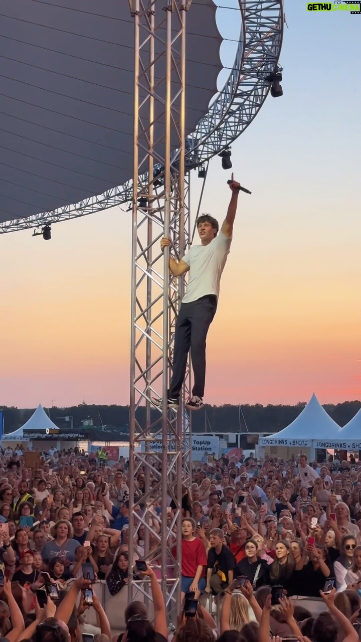 Wincent Weiss - 59.2K Likes - So kann der Sommer starten😍🌞