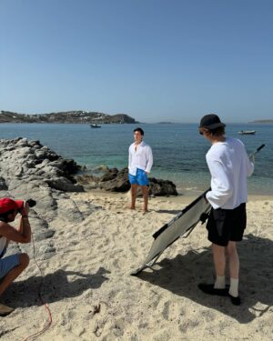 Wincent Weiss Instagram - Mykonos dump😃 Danke für die tolle Zeit @tommyhilfiger #tommyhilfiger #tommyfamily