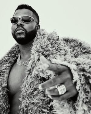 Winston Duke Instagram - Thank you for all the amazing birthday wishes. I feel so blessed and great-full to have another turn around the sun…to have life… to have thought, to have breath in my lungs. Thank you all for blessing my timeline and DM’s with warm wishes and intentions… words fail to express the depth of my appreciation.. but i love ya’ll 🙏🏿