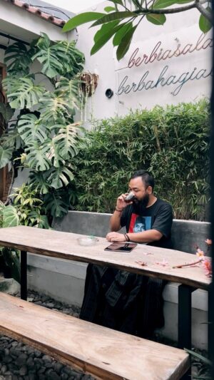 Wira Nagara Instagram - tentang Threads ☕️🌿
