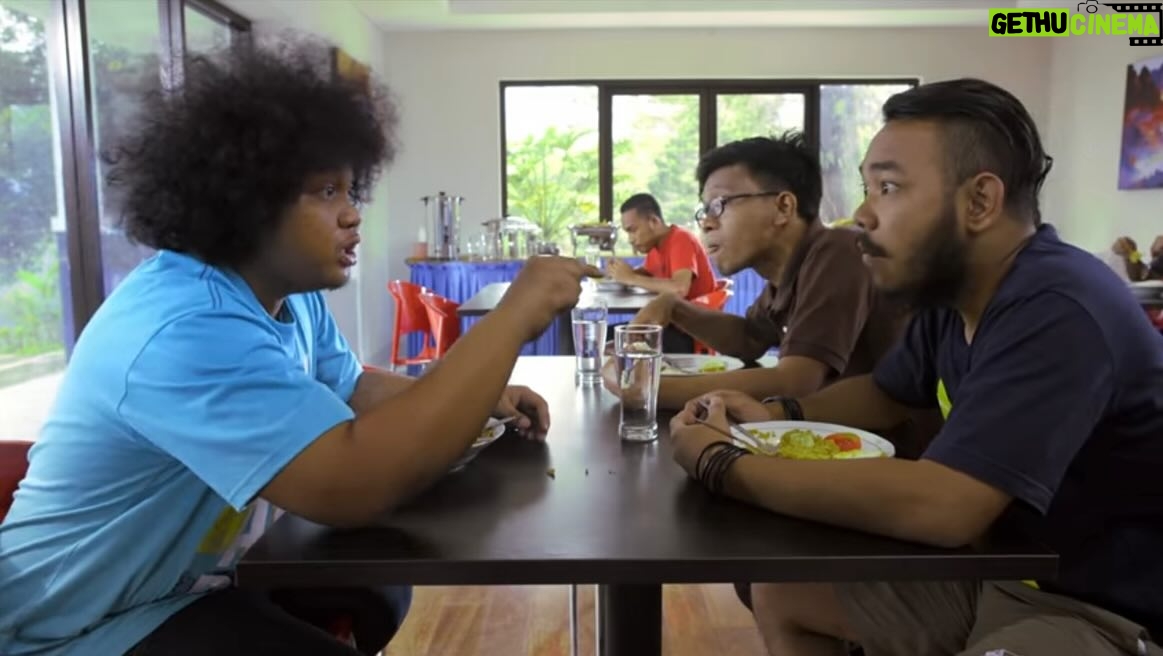 Wira Nagara - 165.2K Likes - Atas semua hal baik dan bahagia yang selalu tersaji kala berjumpa, selamat jalan @babecabiita. Terkirim doa sepenuh hati, tentangmu abadi.
Innalillahi wa inna ilaihi rajiun.