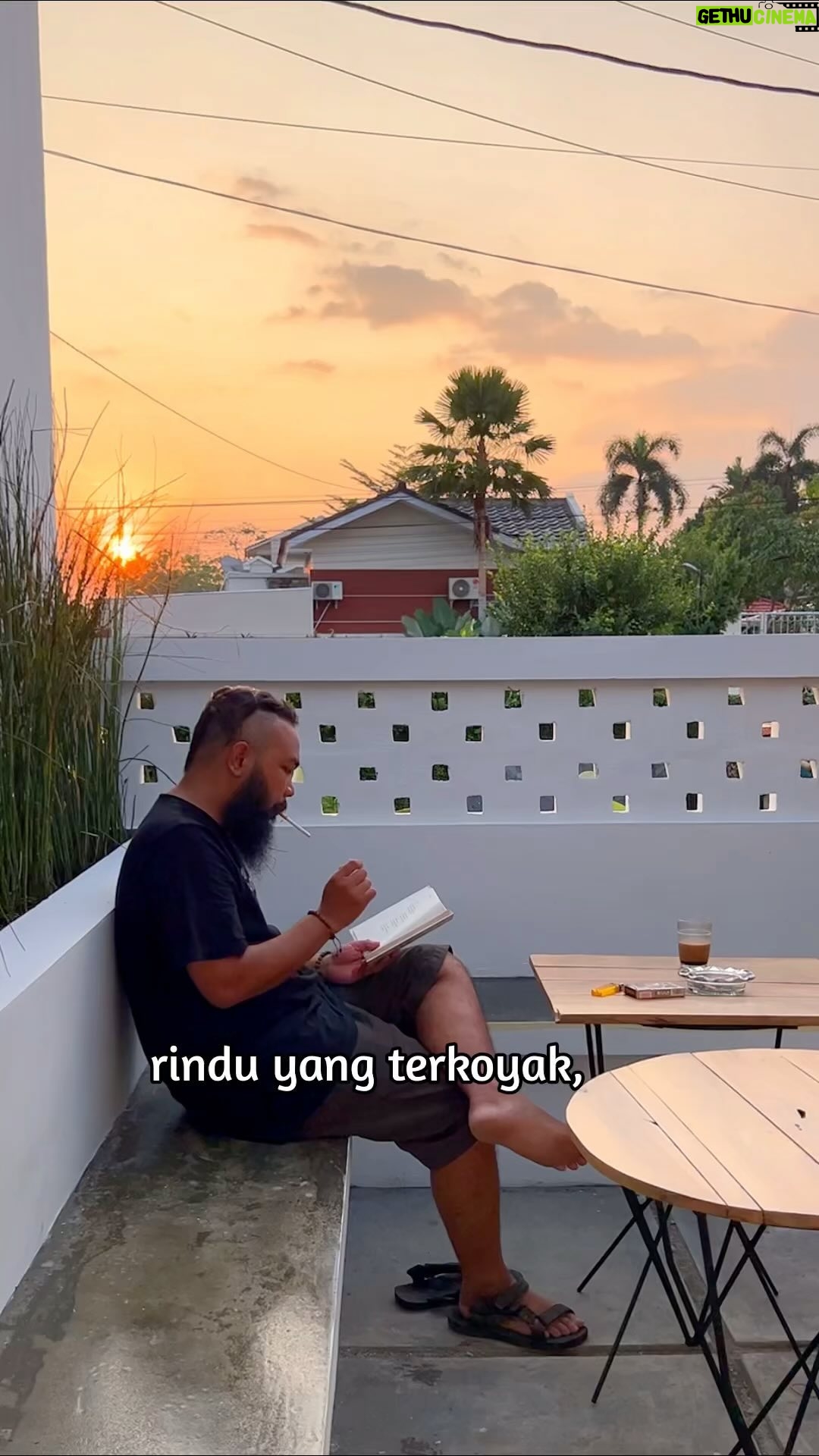 Wira Nagara - 67.7K Likes - depan rumah…