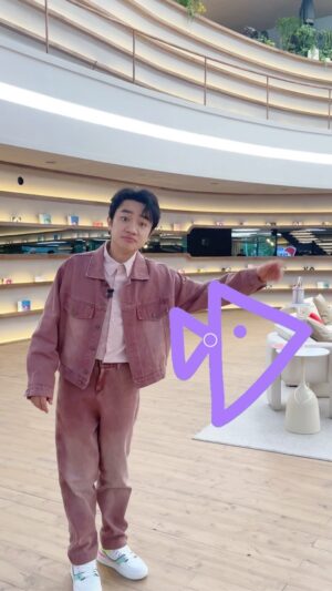 Wong Cho-lam Instagram - 別眨眼！一秒鐘召喚出一條可愛的「魚」