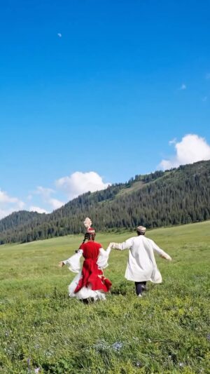Wong Cho-lam Instagram - 讓我們紅塵作伴，活得瀟瀟灑灑