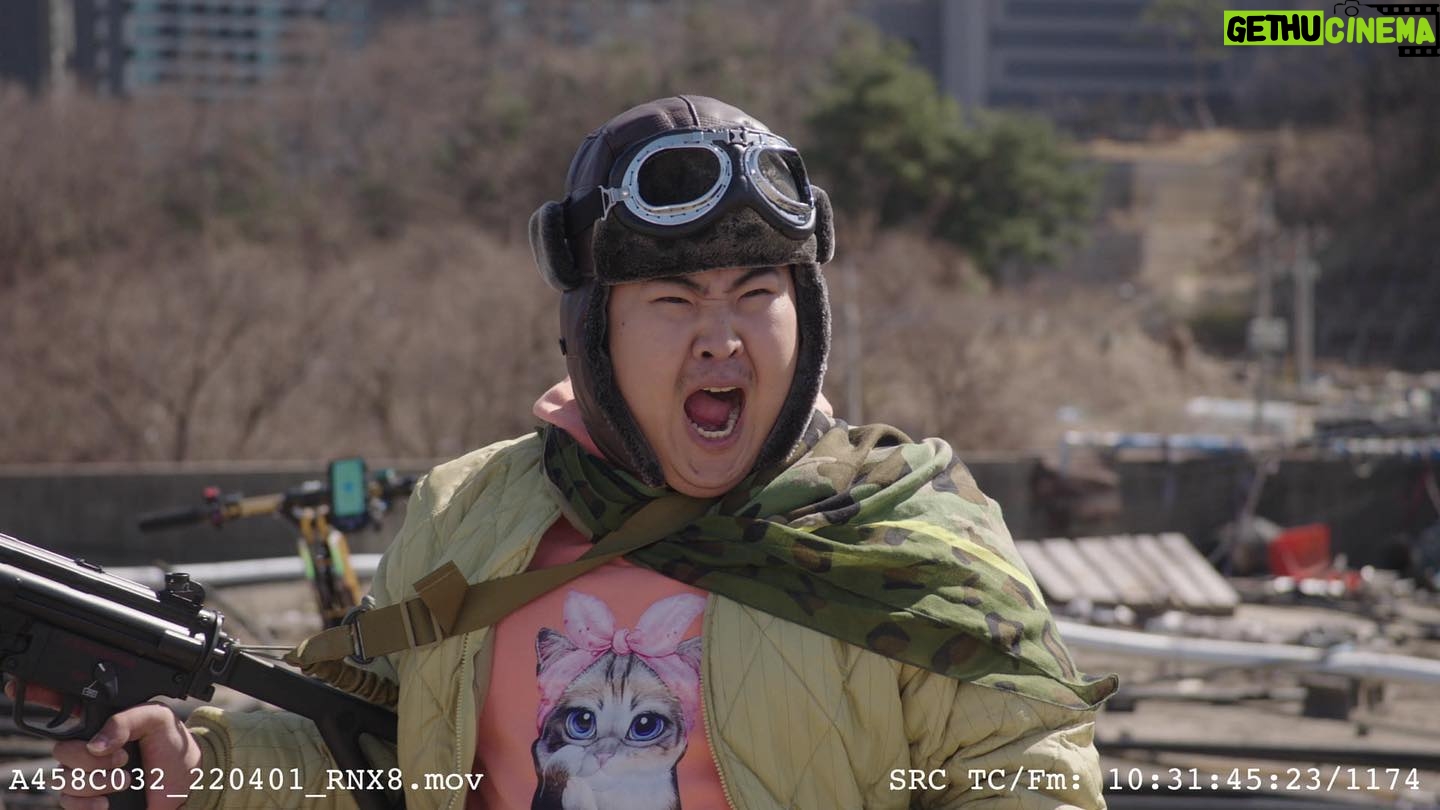 Woo Min-kyu - 56K Likes - 덕더러덕덕중🛴