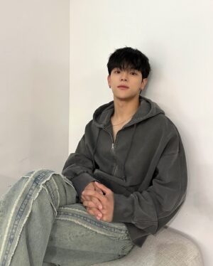 Woojin Instagram - [#우진] 🩶